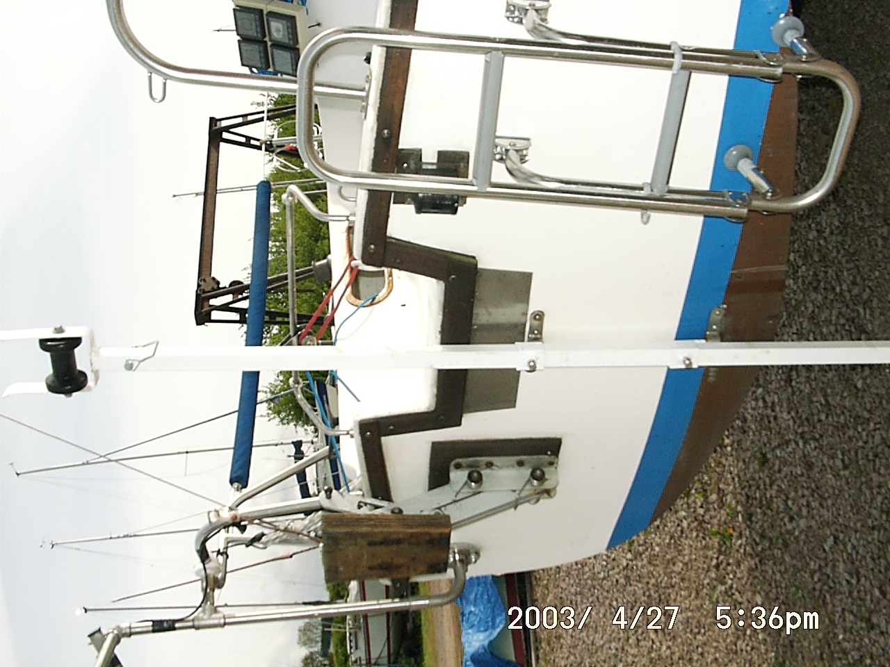 Mast support down
